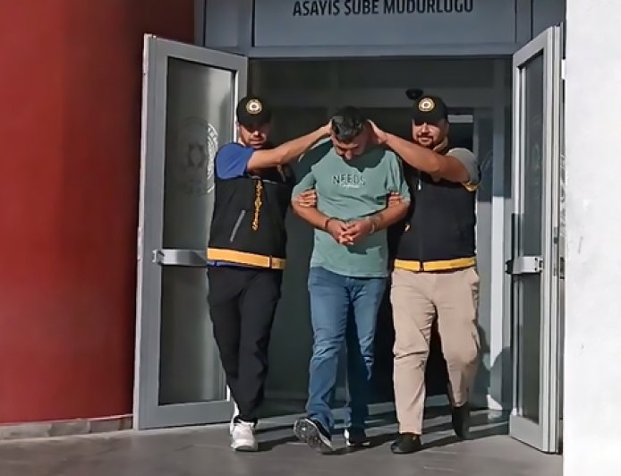 Adana'da Firari Hükümlü, Polis Operasyonuyla Yakalandı